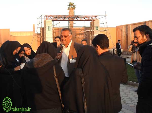 در دهه مبارک فجر/اصحاب رسانه از پروژه های شهرداری رفسنجان بازدید کردند