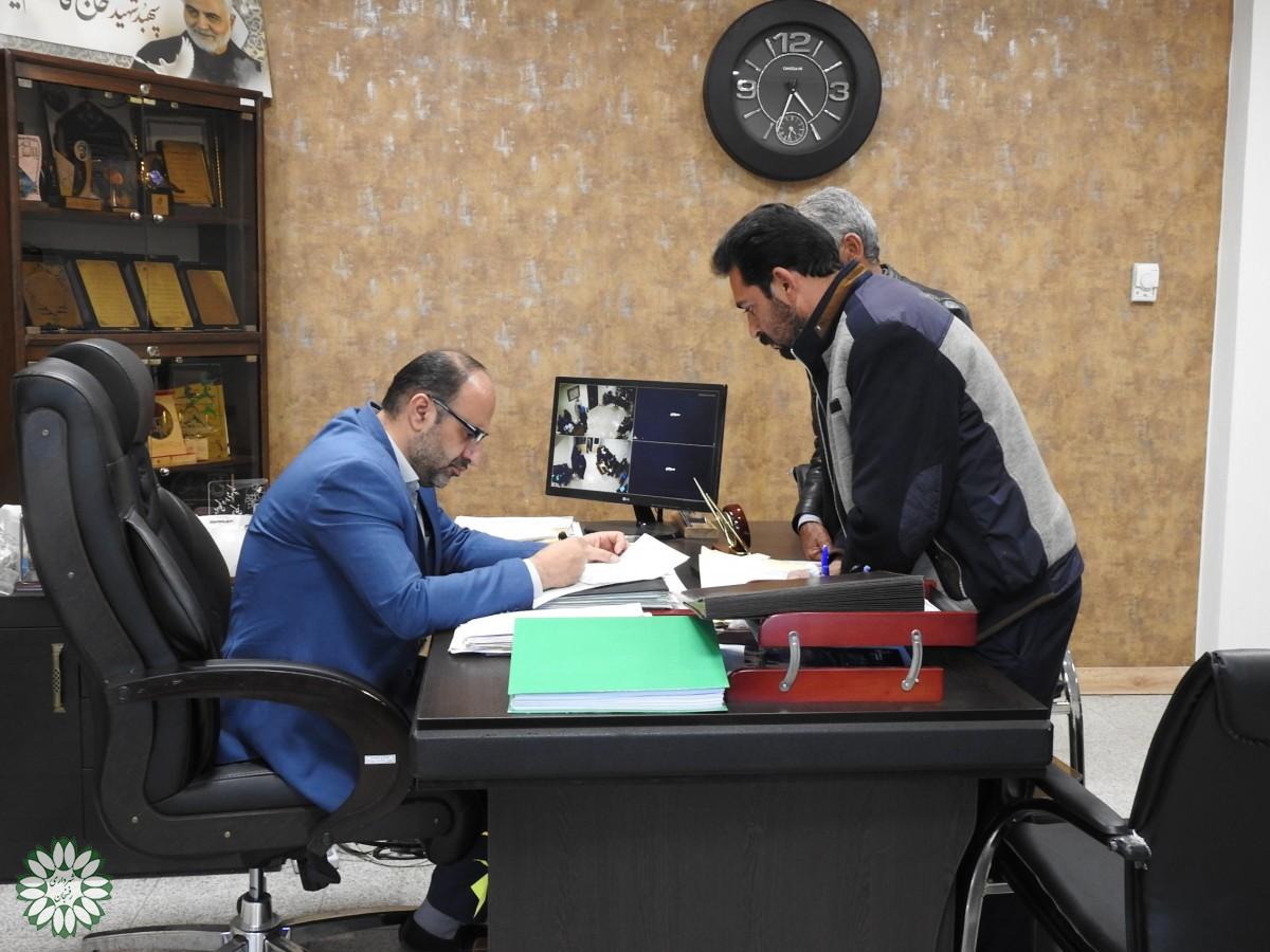 دیدار مردمی؛ مهندس محمدرضاعظیمی زاده شهردار رفسنجان با شهروندان در راستای حل مشکلات شهروندی یکشنبه ۲۷ بهمن ماه برگزارشد
