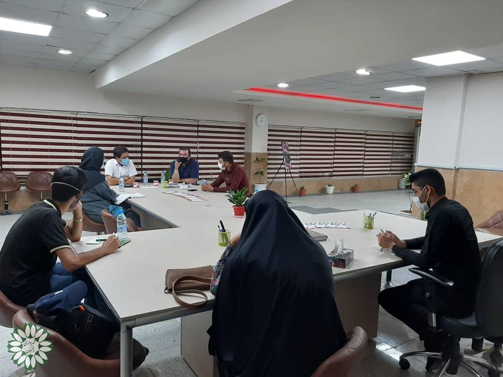 «چهارمین نشست ‌با هم بخوانیم» در فرهنگسرای رسانه شهرداری رفسنجان برگزار شد