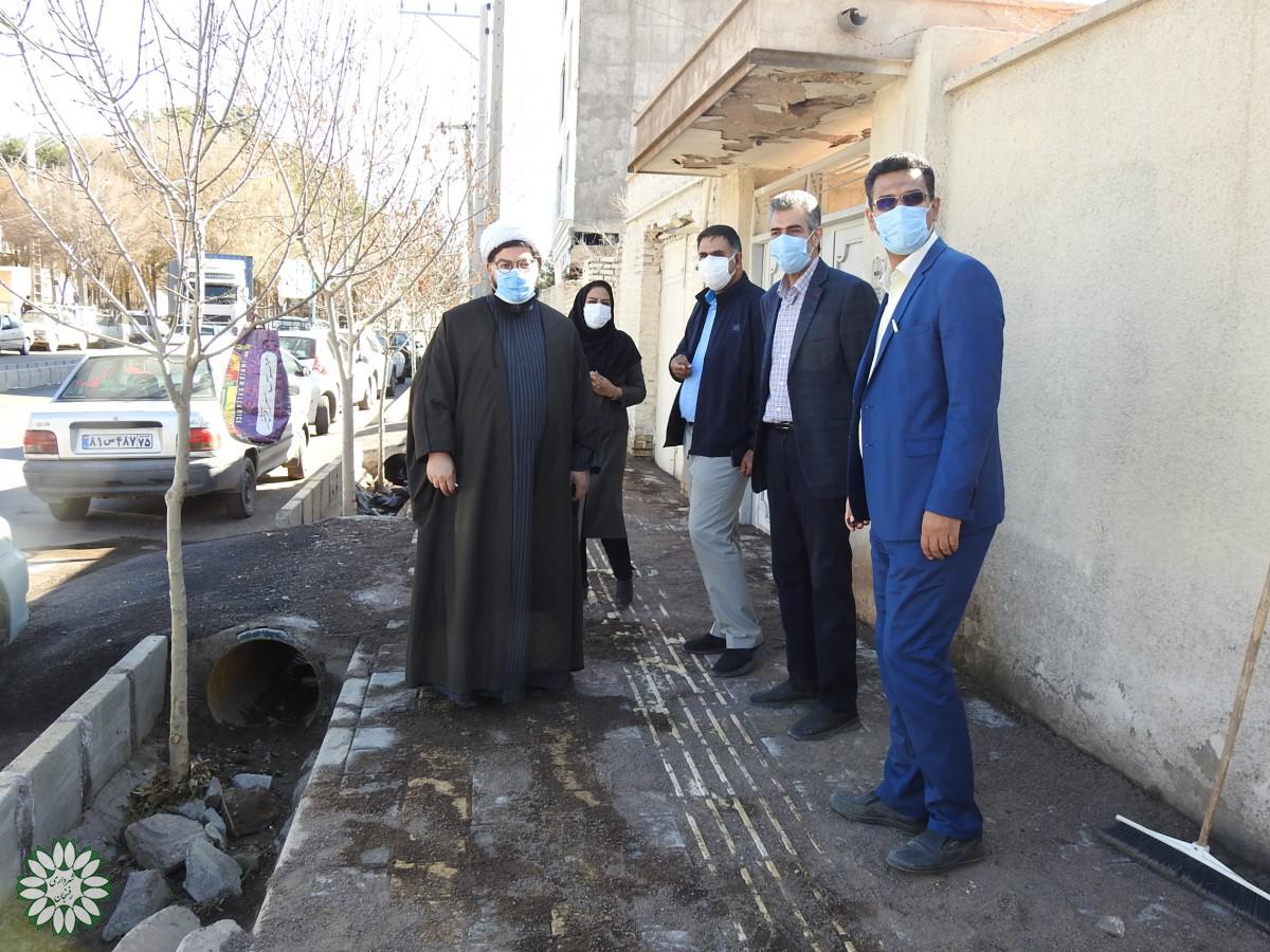 بازدید میدانی اعضای کمیسیون عمران، معماری وشهرسازی شورای اسلامی شهر ازبرخی پروژه های عمرانی در دست اقدام شهرداری