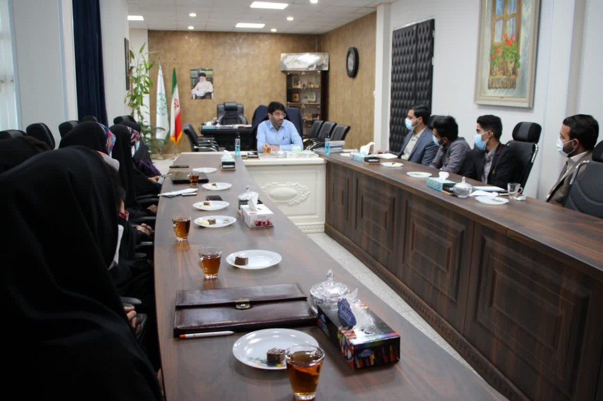گفتگوی شهردار رفسنجان با دانشجویان پیرامون مسائل شهری