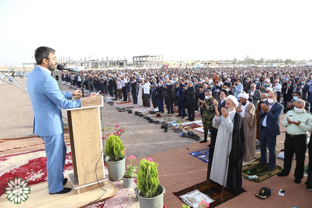 اقامه باشکوه نماز عید سعید فطر در رفسنجان