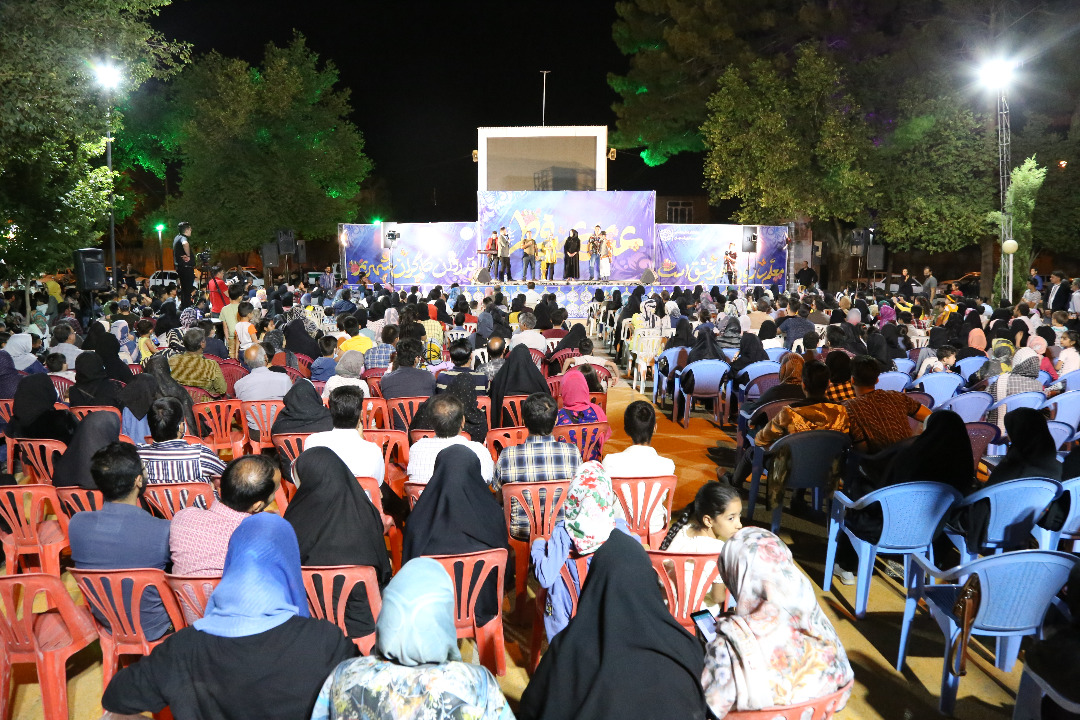 اولین شب از سومین جشن «روی خوش آرامش» در بوستان جوان برگزار شد