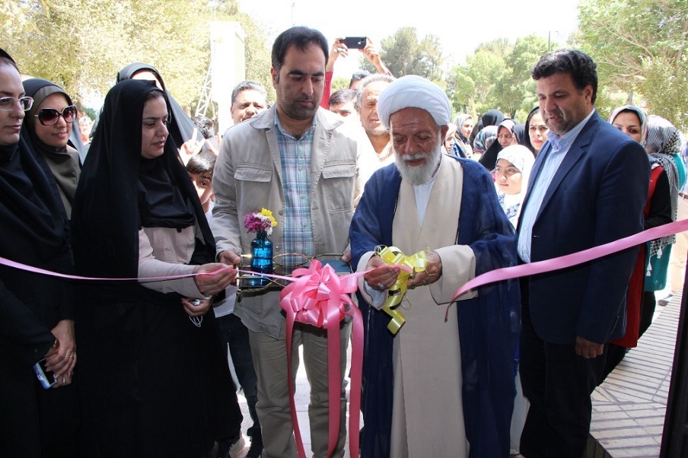 افتتاح نمایشگاه فرش و پته در رفسنجان به مناسبت روز صنایع دستی