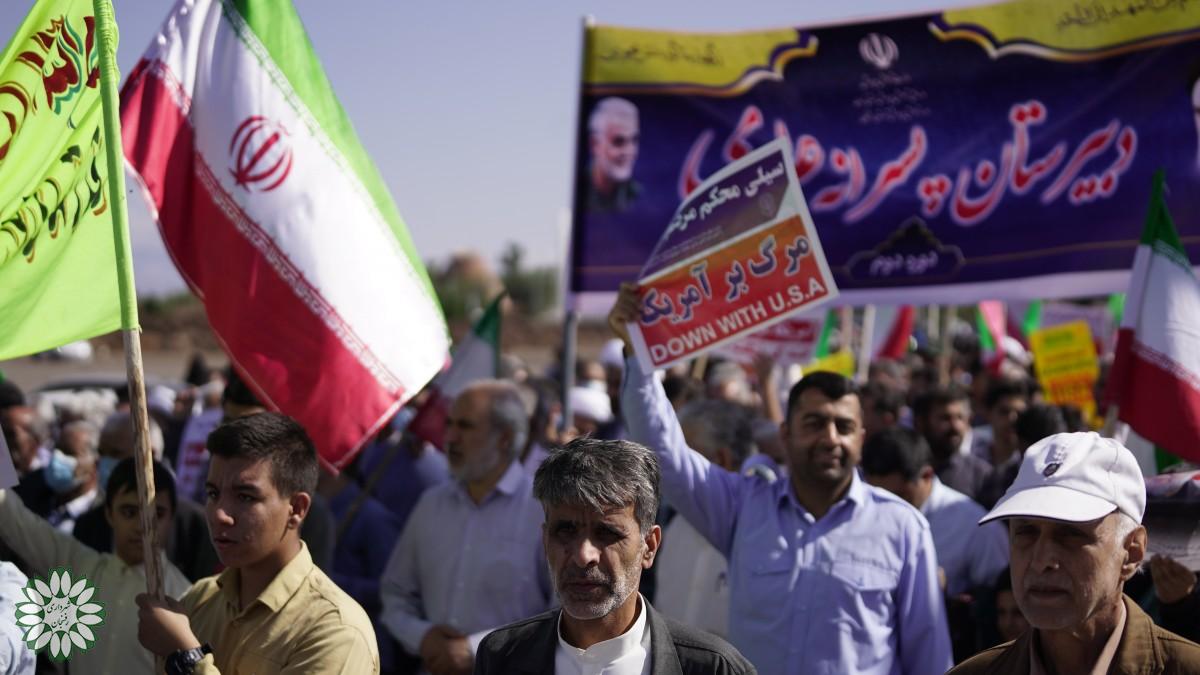 راهپیمایی ۱۳ آبان در رفسنجان با حضور گسترده مردم + عکس