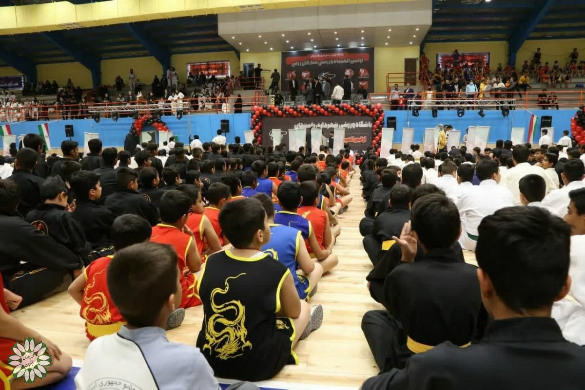 برگزاری آیین افتتاحیه نخستین «المپیاد ورزشی ستارگان رزمی» در رفسنجان