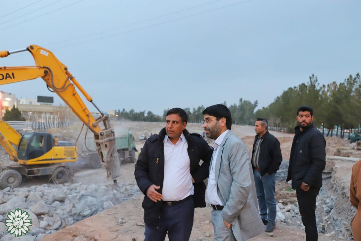 بازدید شهردار رفسنجان از عملیات بازسازی پل بلوار آیت الله صدر
