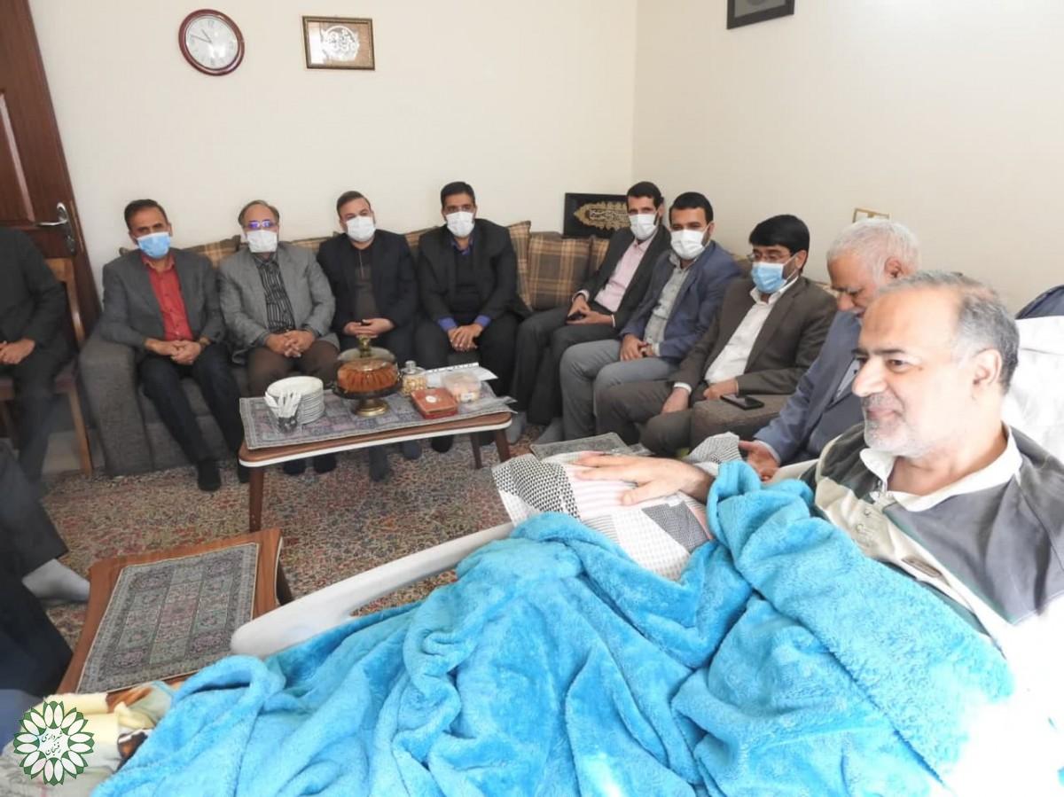 دیدار اعضای شورای شهر و شهردار رفسنجان با “دکتر حسین آذین” آزاده دوران انقلاب اسلامی