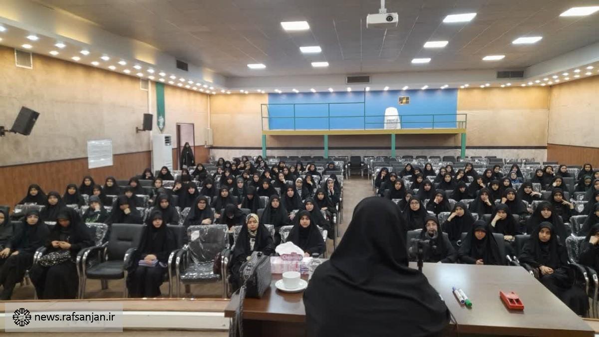 برگزاری دوره ی تربیتی ۴ روزه دختران صراط در مشهد مقدس