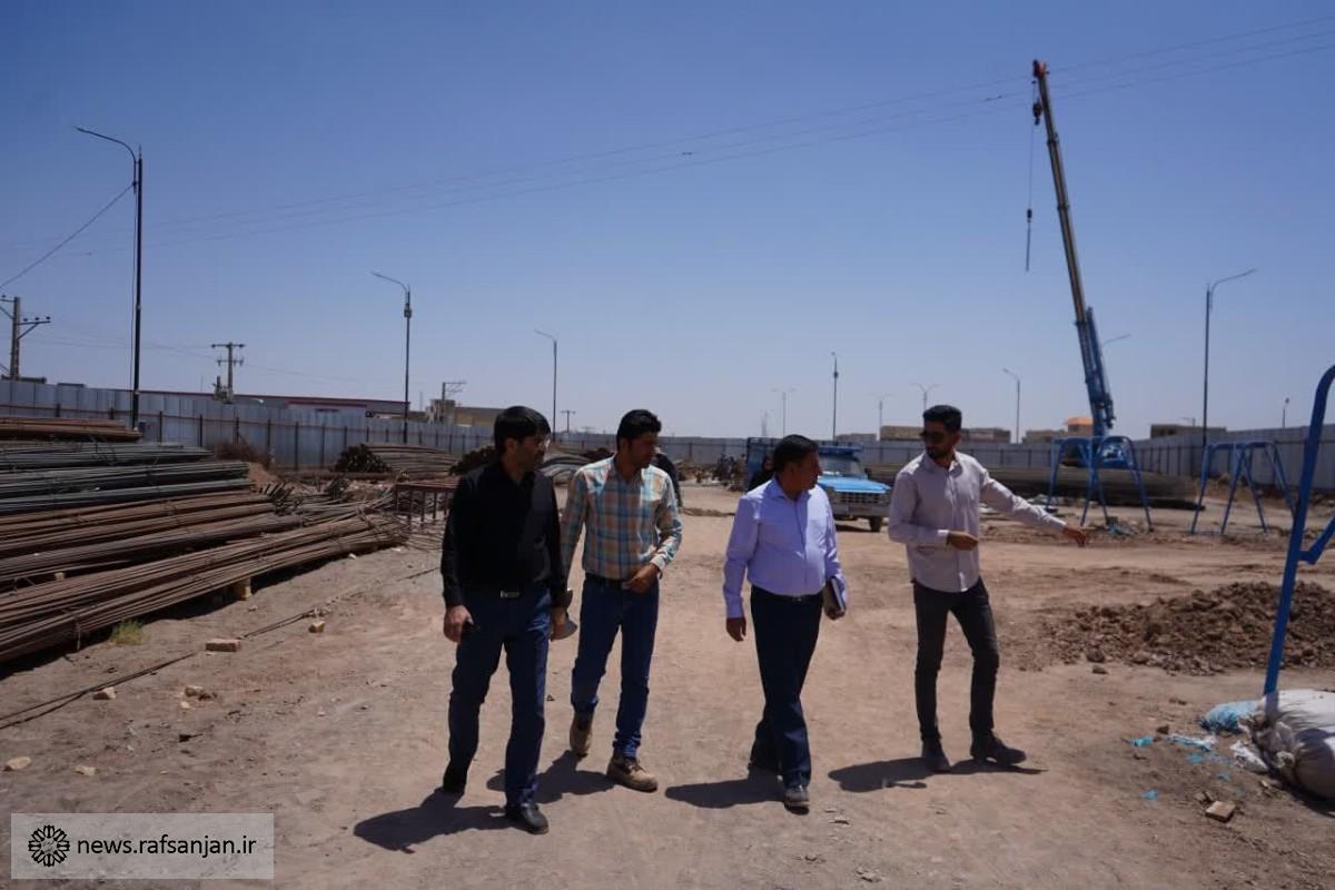 بازدید شهردار رفسنجان از روند پیشرفت پروژه های عمرانی سطح شهر