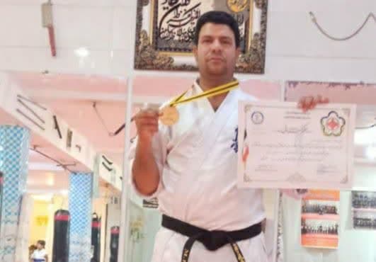 درخشش یکی از کارکنان شهرداری رفسنجان در مسابقات کاراته کشوری
