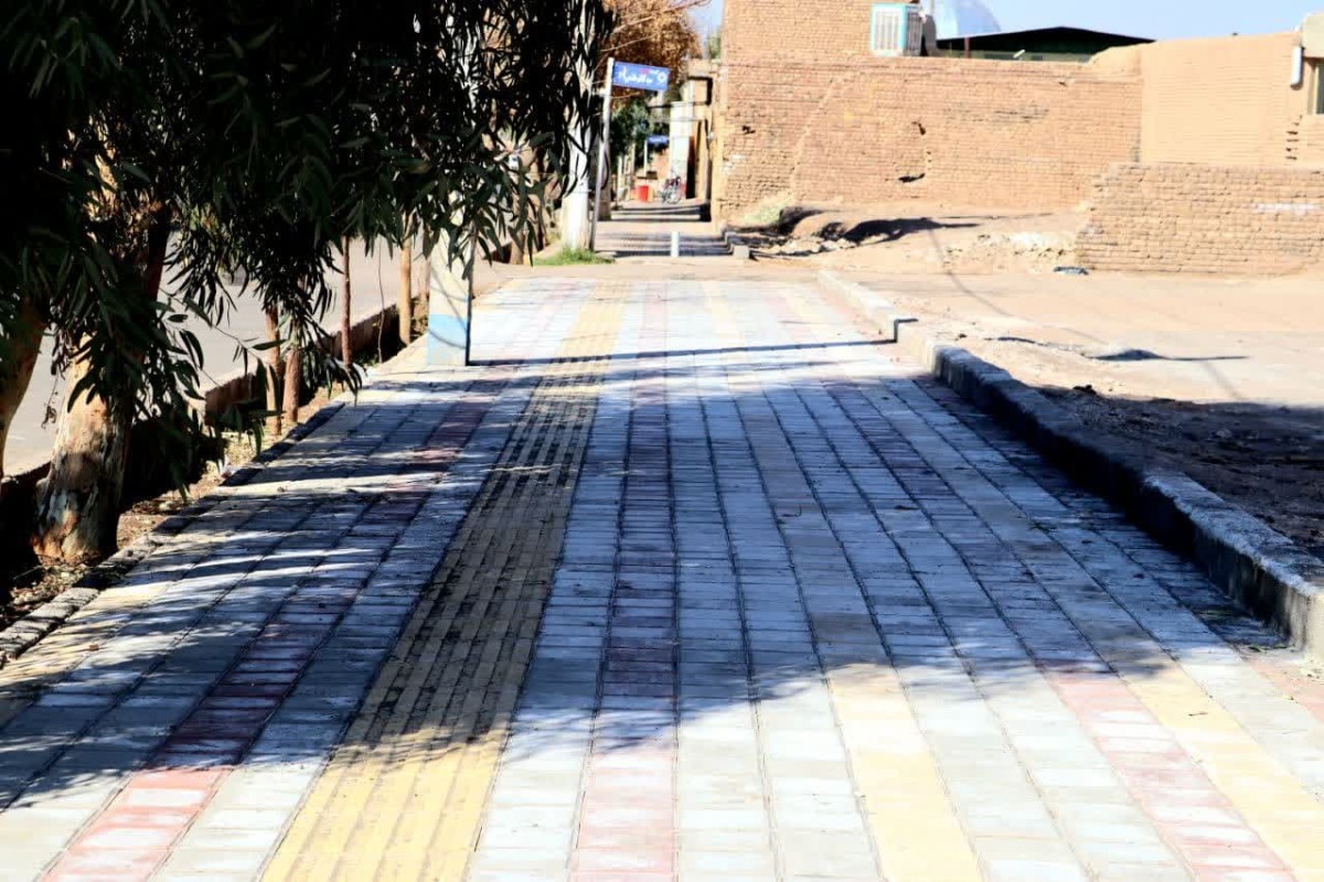 تکمیل عملیات پیاده روسازی بلوار شهید سیدکاظم هاشمی محله رستم آباد