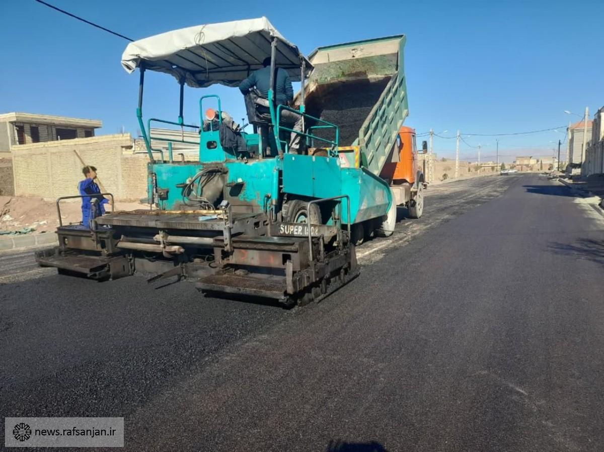 پایان عملیات زیرسازی و آسفالت خیابان نور