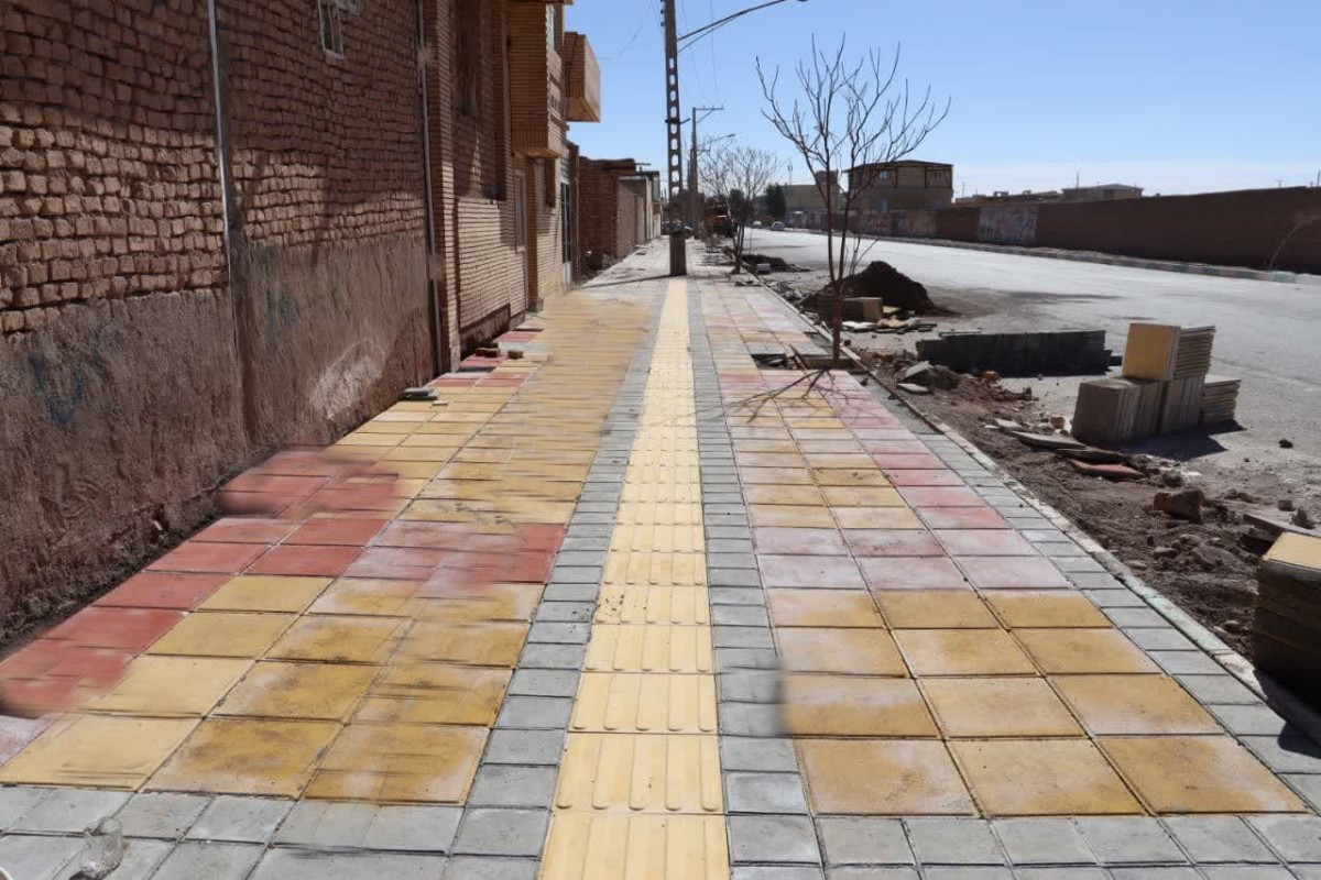 پیشرفت ۹۰ درصدی عملیات مناسب سازی و پیاده روسازی خیابان شهید شریفی