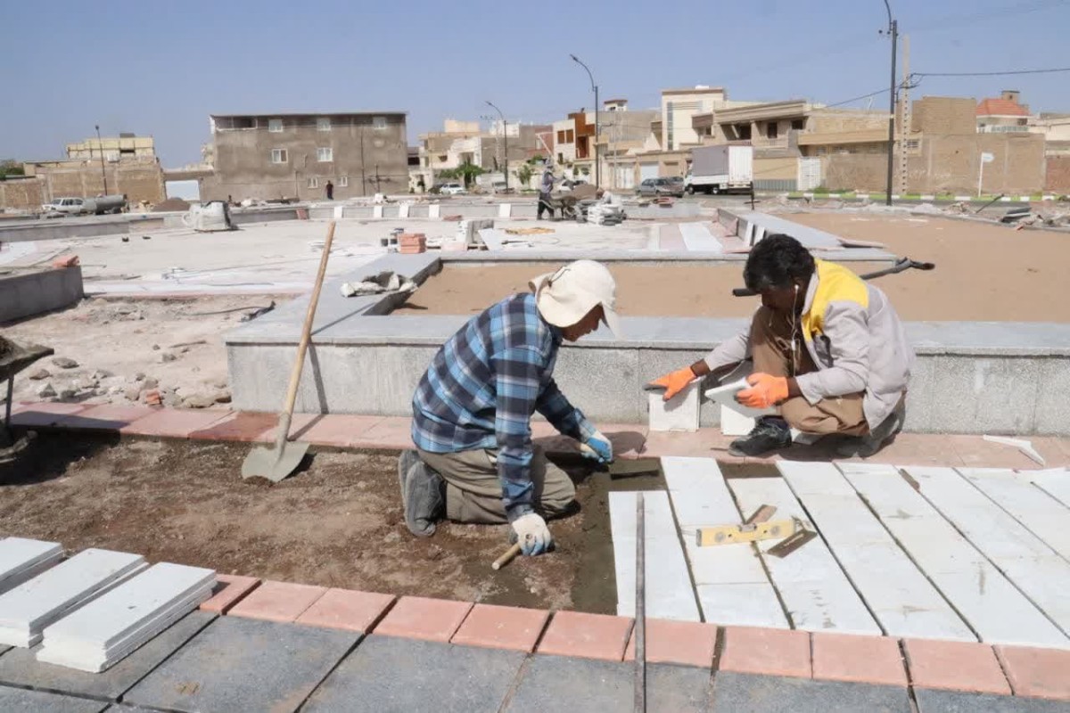 پیشرفت ۷٠ درصدی عملیات احداث بوستان محله ای خیابان دکتر حسابی