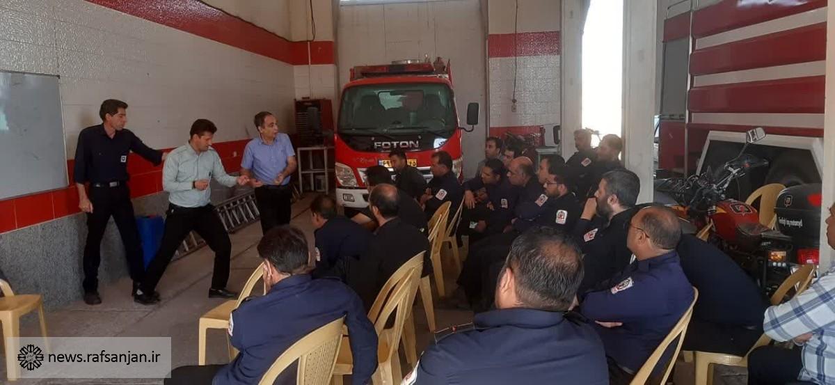 برگزاری دوره آموزش حرفه‌ای آتش نشانی ویژه آتش نشانان رفسنجان و شهرهای همجوار