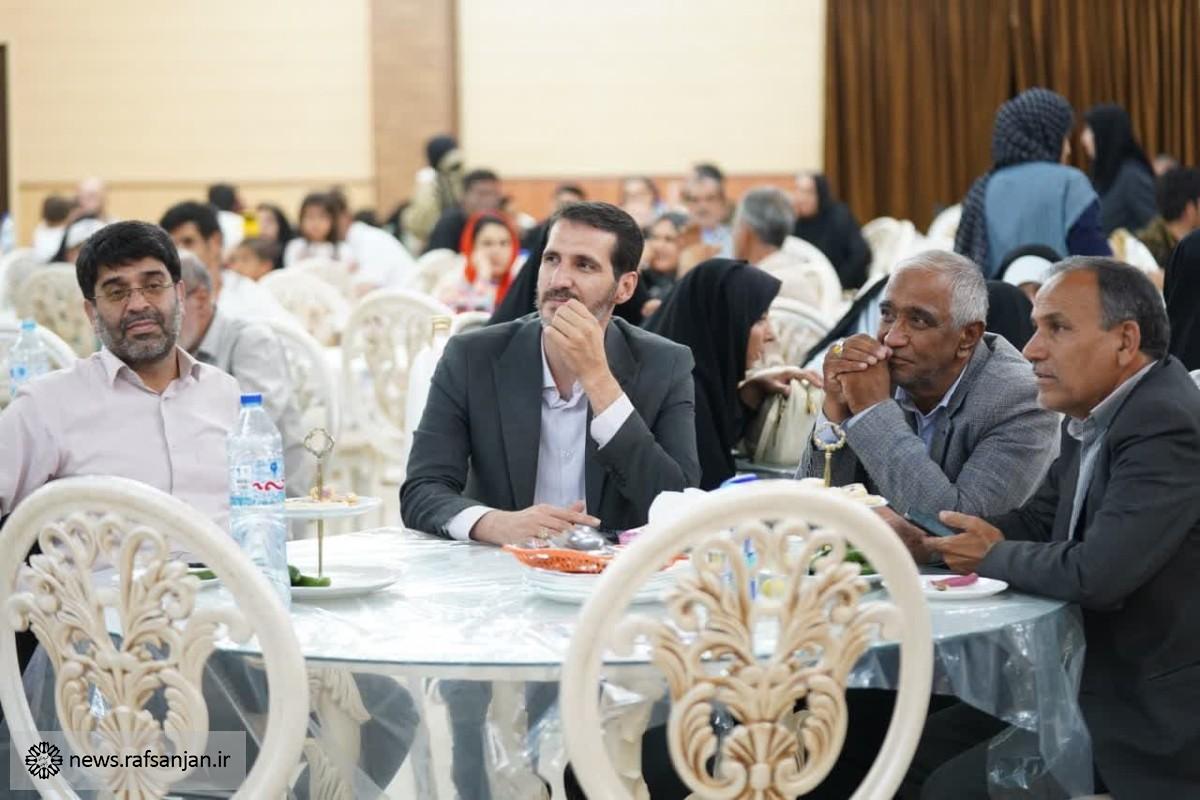 مراسم هفته ملی جمعیت با همکاری شهرداری رفسنجان برگزار شد