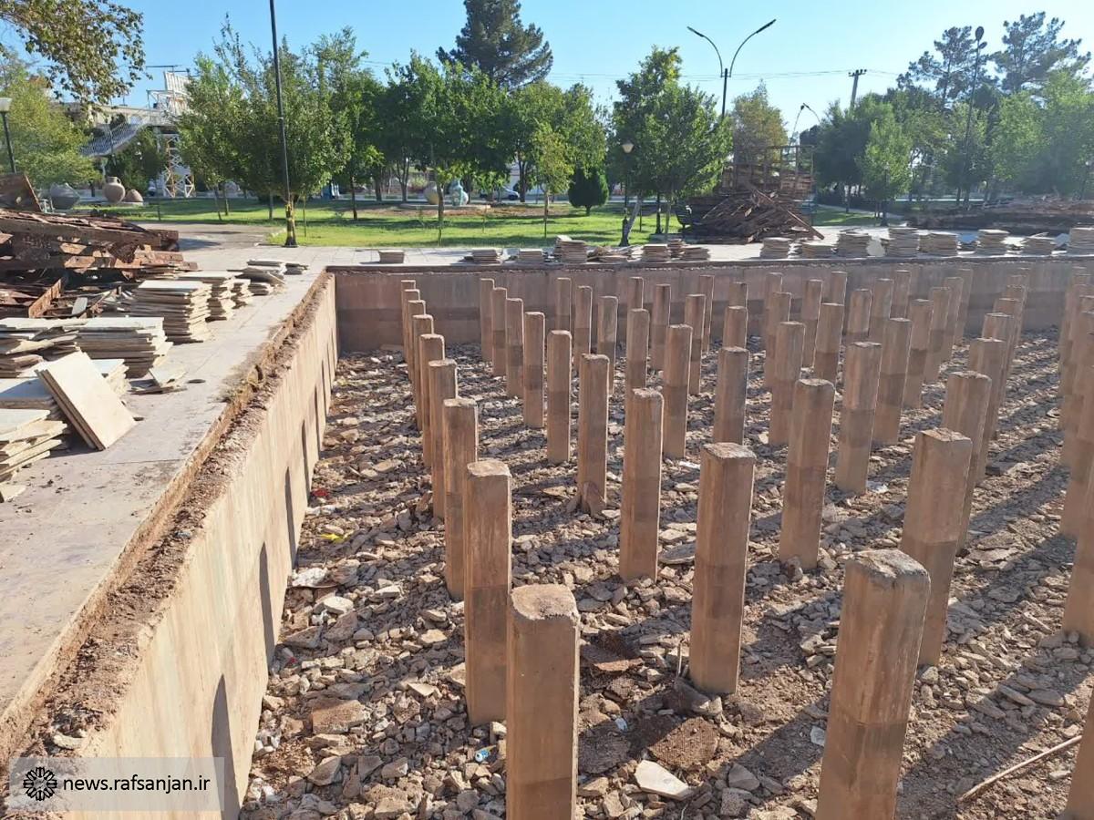 بهسازی آبنمای بوستان معلم و جانمایی مقبره شهید گمنام