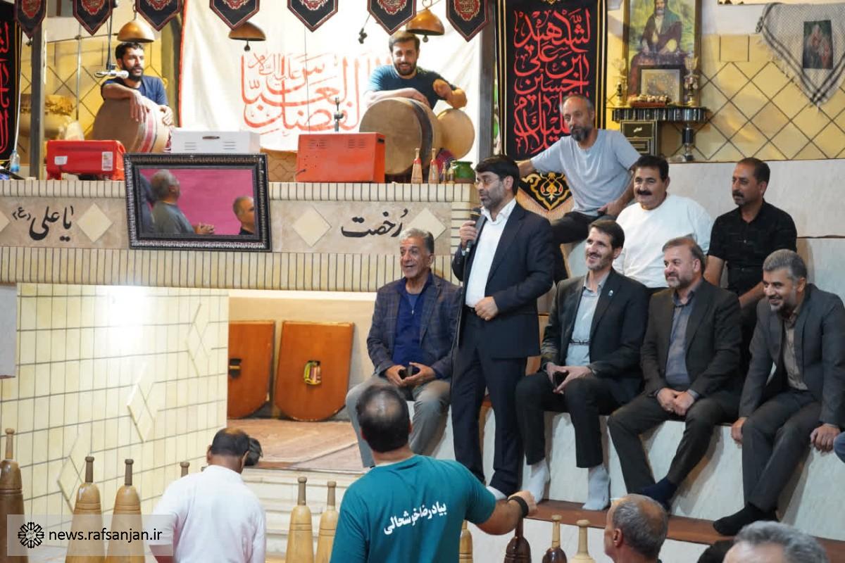 بازدید شهردار رفسنجان از زورخانه شاه مردان علی (ع)؛ وعده تسریع ساخت زورخانه جدید بازدید شهردار رفسنجان از زورخانه شاه مردان علی (ع)؛ وعده تسریع ساخت زورخانه جدید