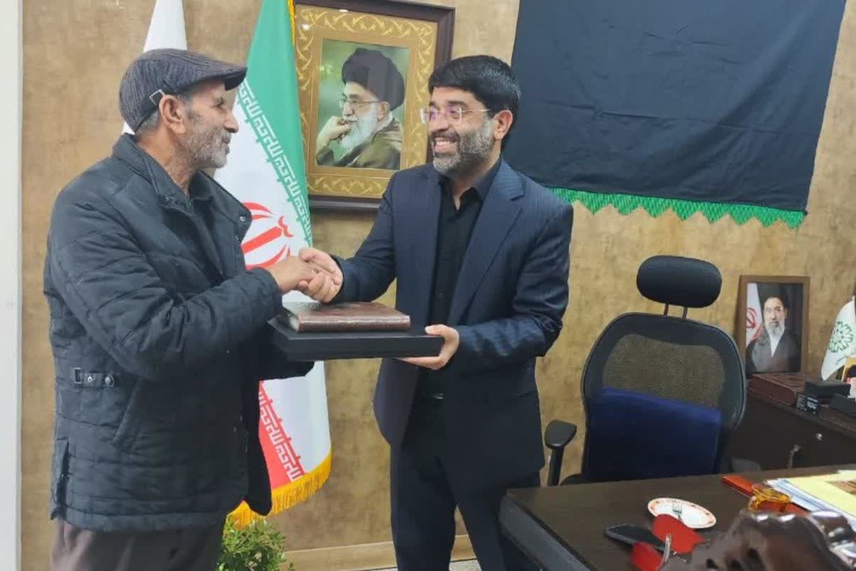 قدردانی شهردار رفسنجان از شهروند خوش‌حساب در پرداخت عوارض