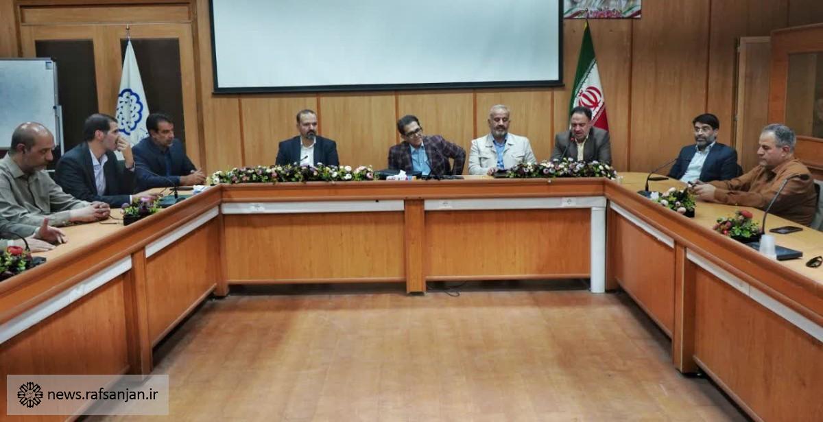 بررسی راهکارهای بازآفرینی شهری و احیای بافت فرسوده رفسنجان